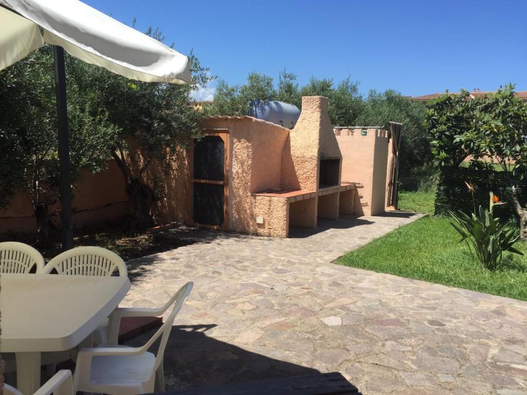 Appartamenti In Villa Con Ampio Giardino Esterno Posada (Sardinia) Exterior foto